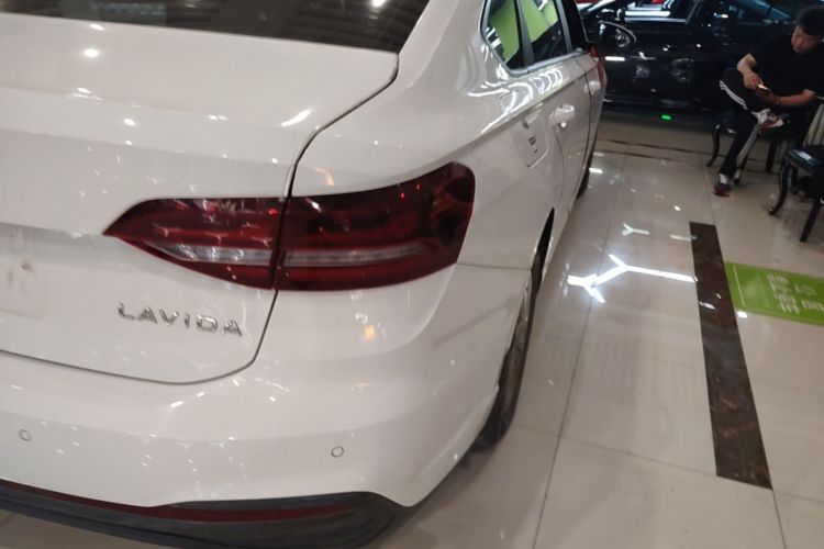 2023 immagine di auto #8