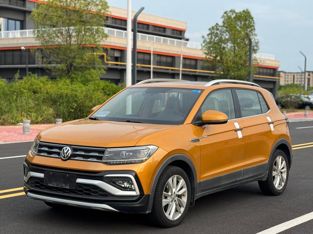 Volkswagen T-Cross 2021 immagine di auto 