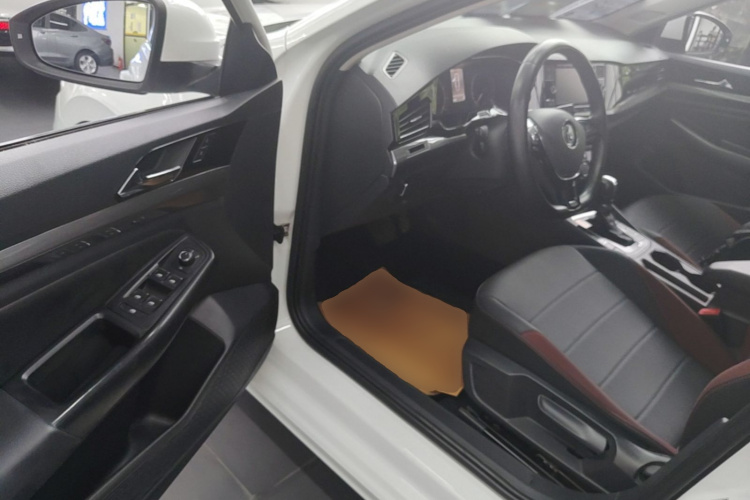 Volkswagen Bora 2020 car image #16