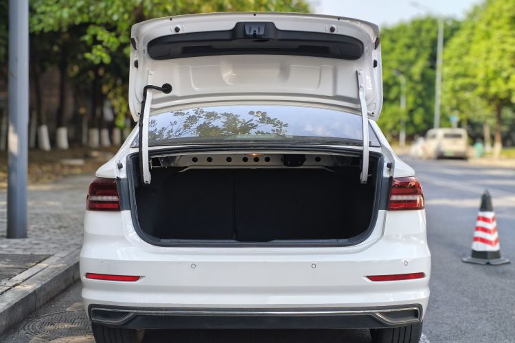 Volkswagen Lavida 2022 car image #19