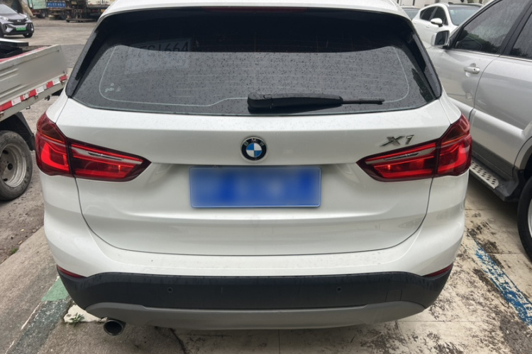 BMW X1 2018 #8 BMW X1 2018 car image #8