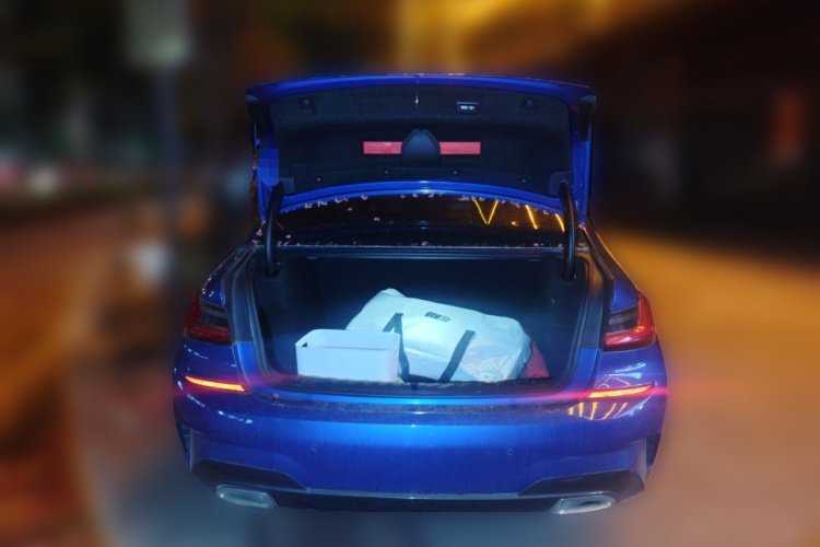 BMW 3 Series 2020 car image #21