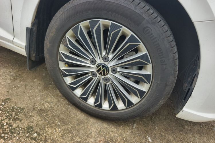 Volkswagen Lavida 2021 car image #6