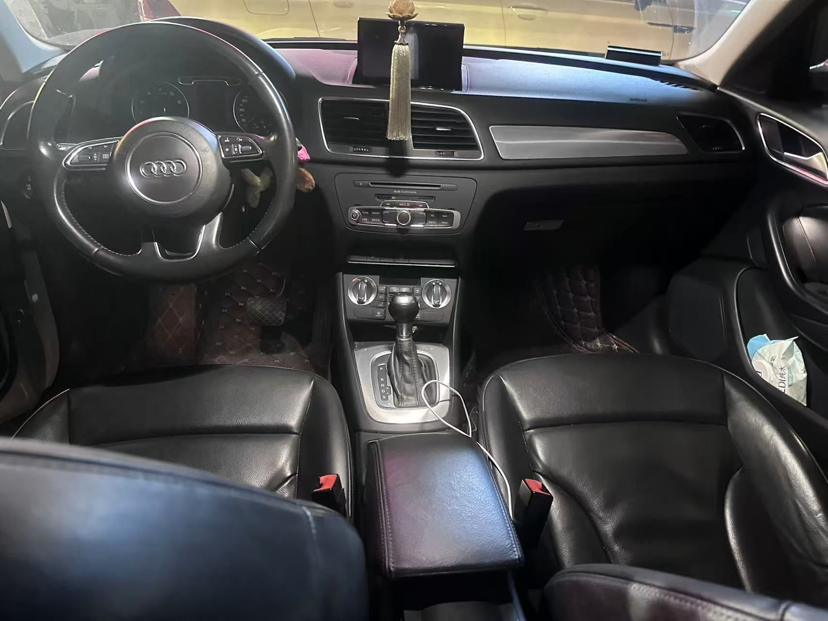 2014 car image #3