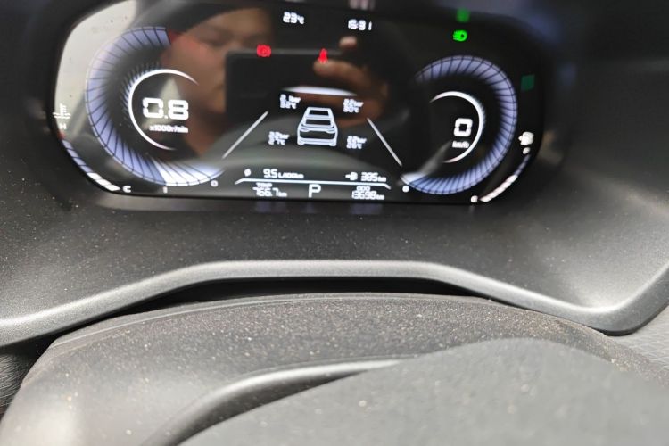 GEELY Emgrand 2023 #8 GEELY Emgrand 2023 car image #8