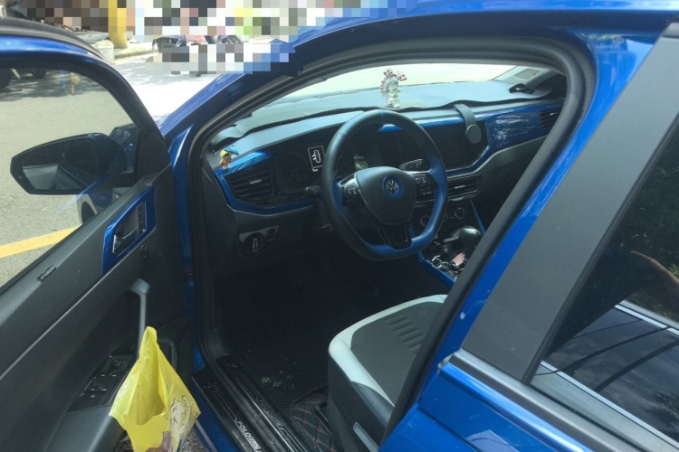 Volkswagen Polo 2020 car image #9