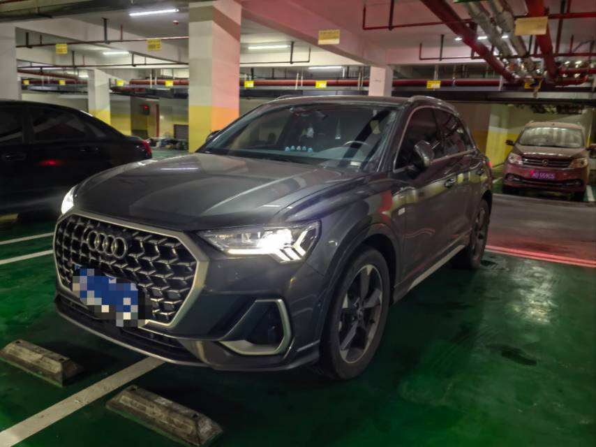 Audi Q3 2023 Audi Q3 2023 car image