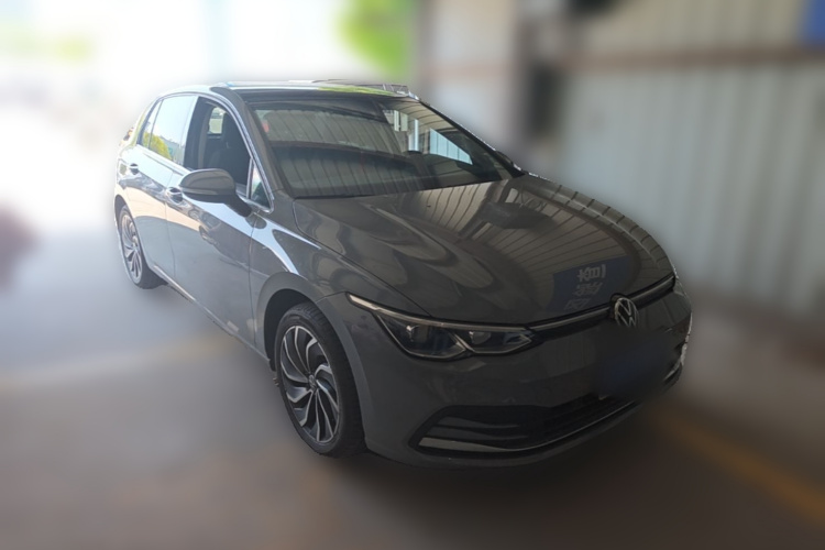 Volkswagen Golf 2024 car image #4