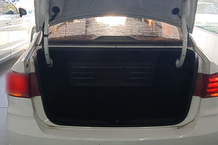 Volkswagen Santana 2017 #21 Volkswagen Santana 2017 car image #21