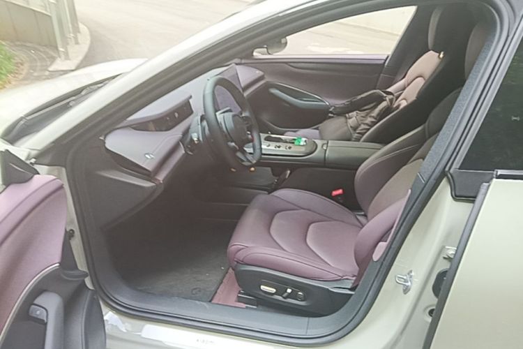 MI SU7 2025 imagem de carro #15