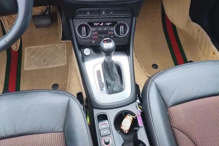 Audi Q3 2019 #18 Audi Q3 2019 car image #18