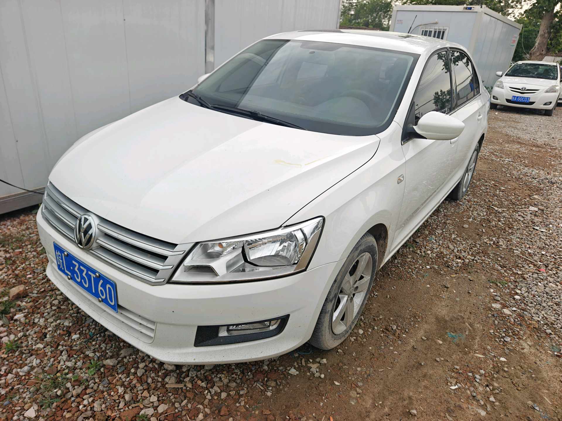 Volkswagen Santana 2015 car image 