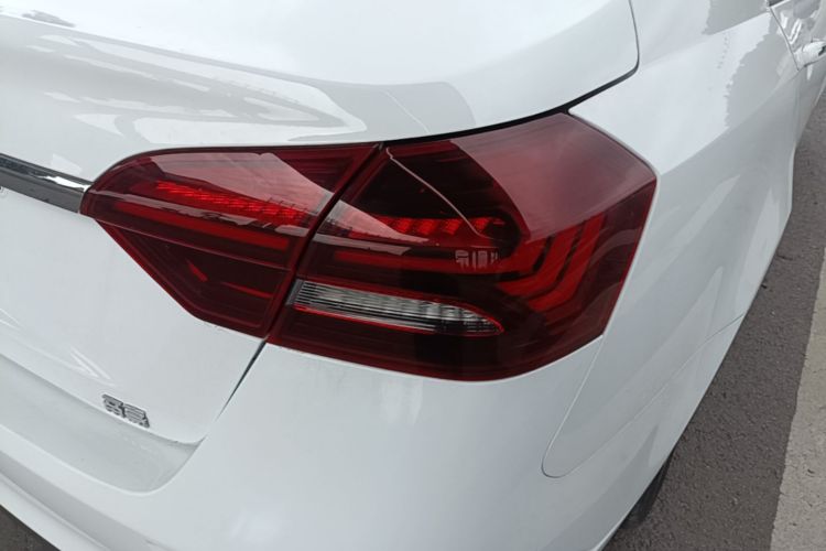 GEELY Emgrand 2022 #8 GEELY Emgrand 2022 immagine di auto #8