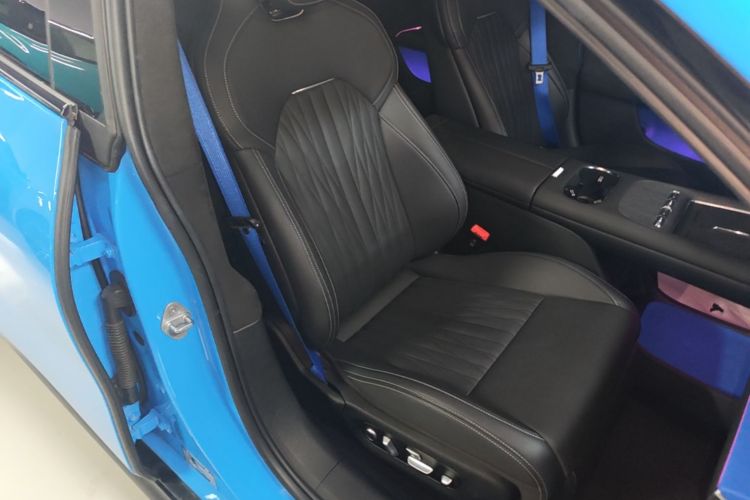 2026 #24 2026 immagine di auto #24