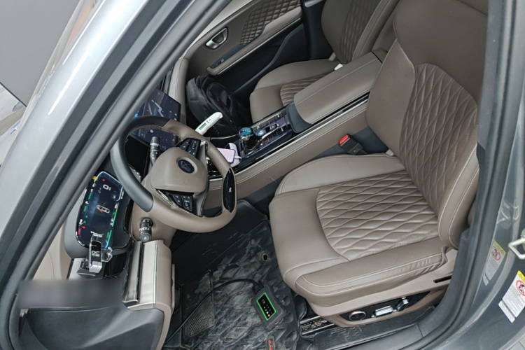 BYD Han 2023 #15 BYD Han 2023 car image #15