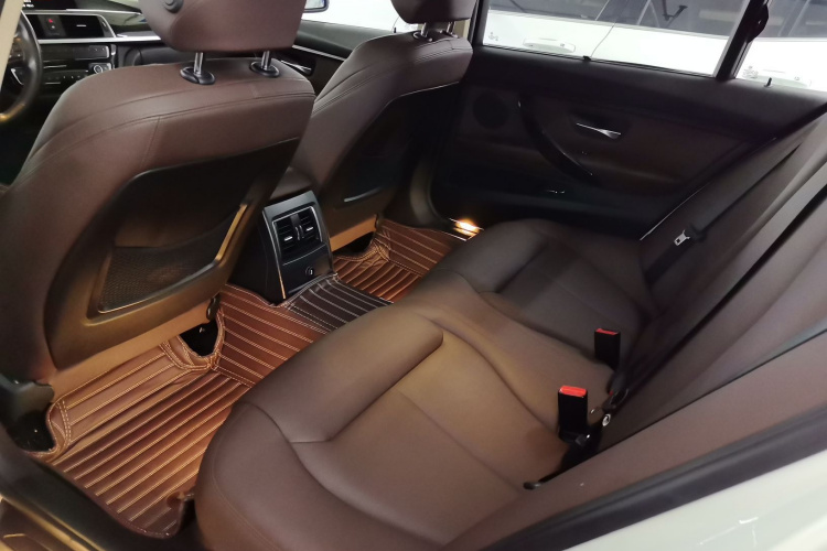 BMW 3 Series 2018 #13 BMW 3 Series 2018 car image #13
