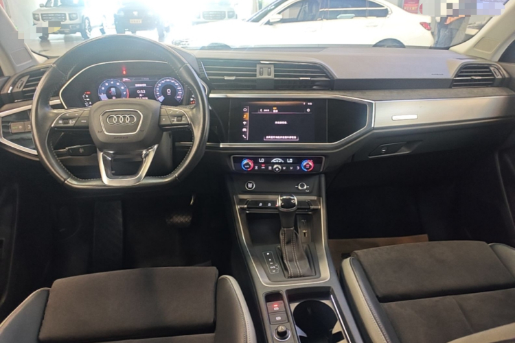 Audi Q3 2021 #10 Audi Q3 2021 car image #10