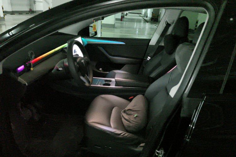 Tesla Model Y 2021 #19 Tesla Model Y 2021 car image #19