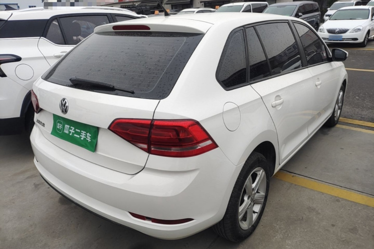 Volkswagen Santana 2017 car image #7