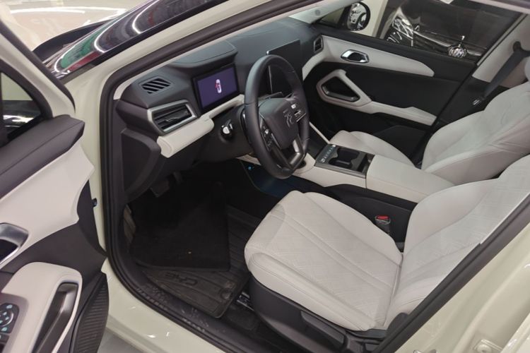 BYD YuanUP 2026 #16 BYD YuanUP 2026 car image #16