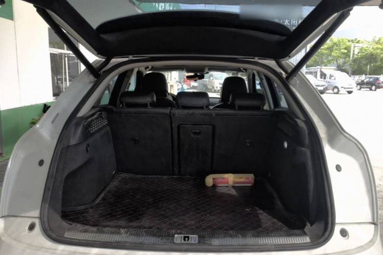 Audi Q3 2018 #19 Audi Q3 2018 car image #19