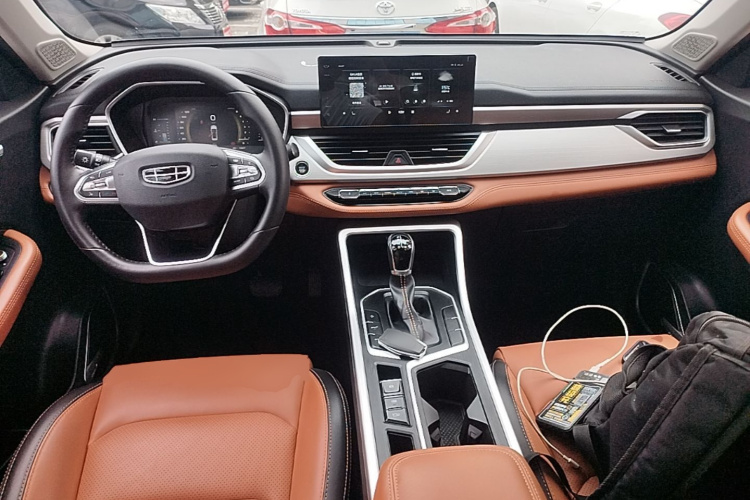 GEELY Vision X6 2019 car image #11