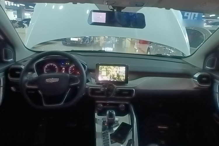 GEELY Coolray 2021 immagine di auto #10