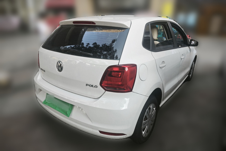 Volkswagen Polo 2016 car image #5