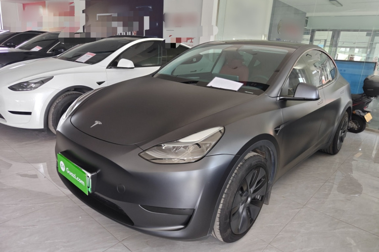 Tesla Model Y 2024 #2 Tesla Model Y 2024 car image #2