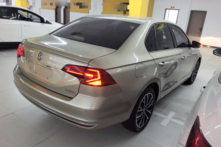 Volkswagen Bora 2019 #5 Volkswagen Bora 2019 car image #5