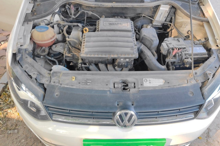 Volkswagen Polo 2016 car image #22