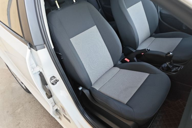 Volkswagen Polo 2016 #24 Volkswagen Polo 2016 car image #24