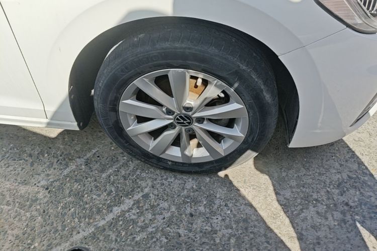 Volkswagen Bora 2021 car image #9
