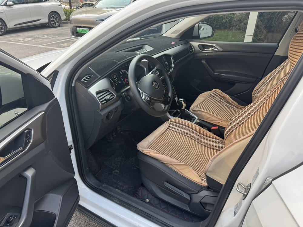 Volkswagen T-Cross 2020 #12 Volkswagen T-Cross 2020 immagine di auto #12