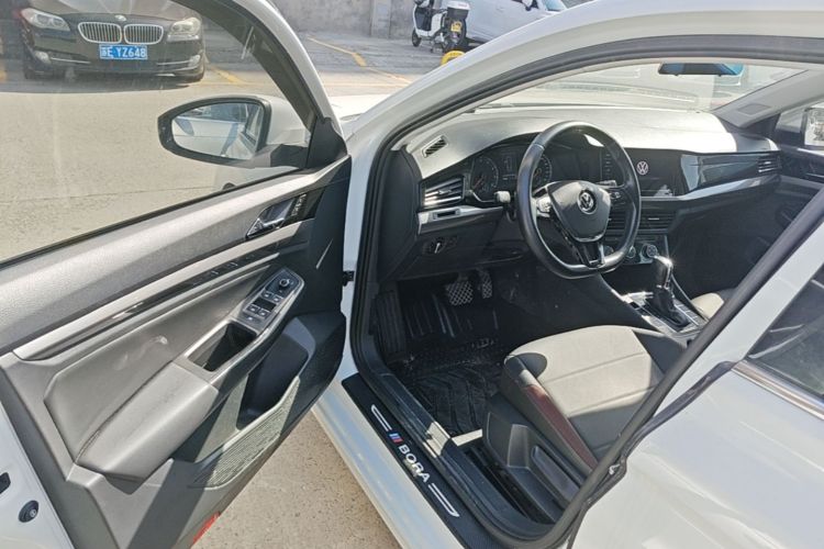 Volkswagen Bora 2021 car image #18