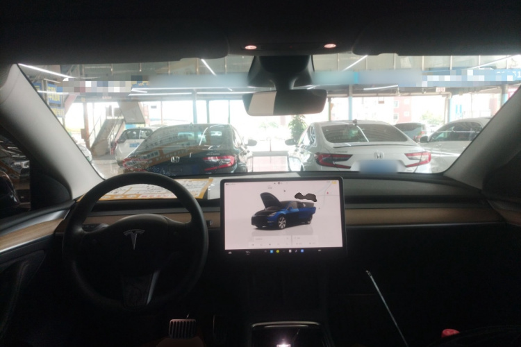 Tesla Model Y 2022 #10 Tesla Model Y 2022 car image #10