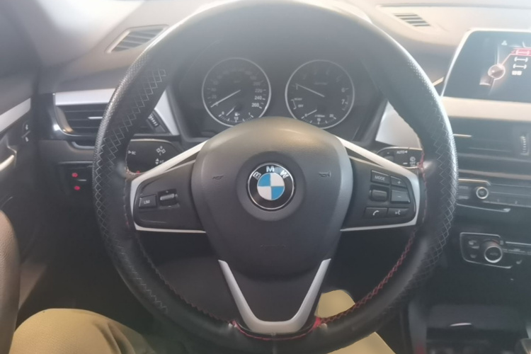 BMW X1 2017 #11 BMW X1 2017 car image #11