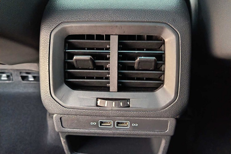 2020 image de voiture #25