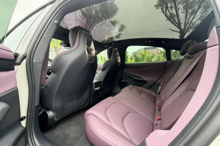 MI SU7 2025 car image #21
