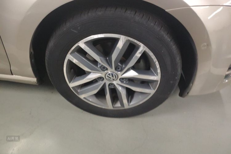 Volkswagen Golf 2017 car image #9