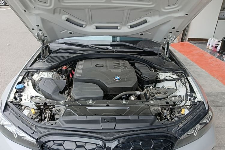 BMW 3 Series 2023 car image #20