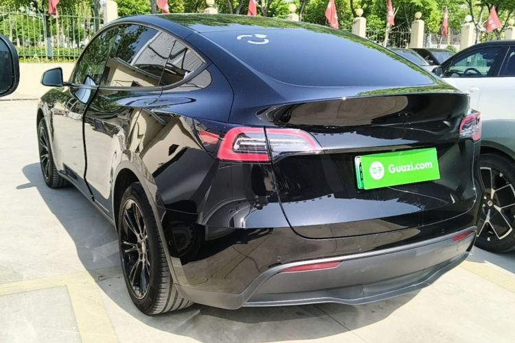 Tesla Model Y 2023 #5 Tesla Model Y 2023 immagine di auto #5