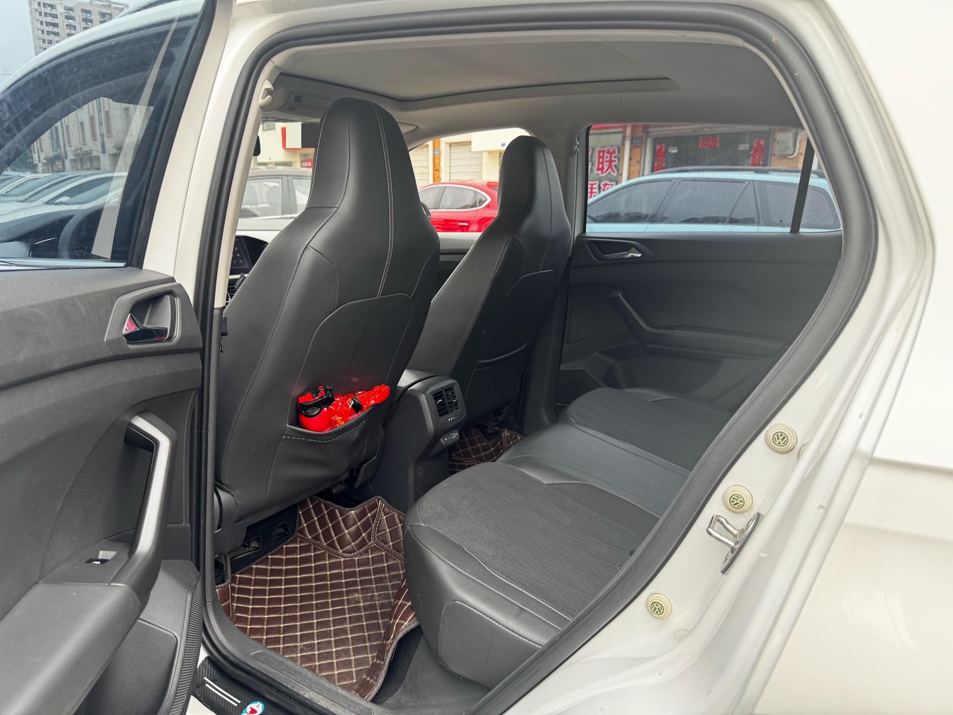 Volkswagen T-Cross 2022 car image #5