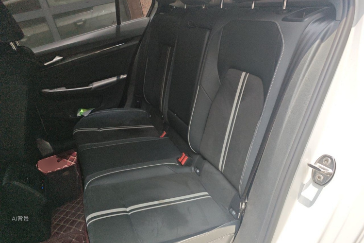 Volkswagen Golf 2020 car image #19