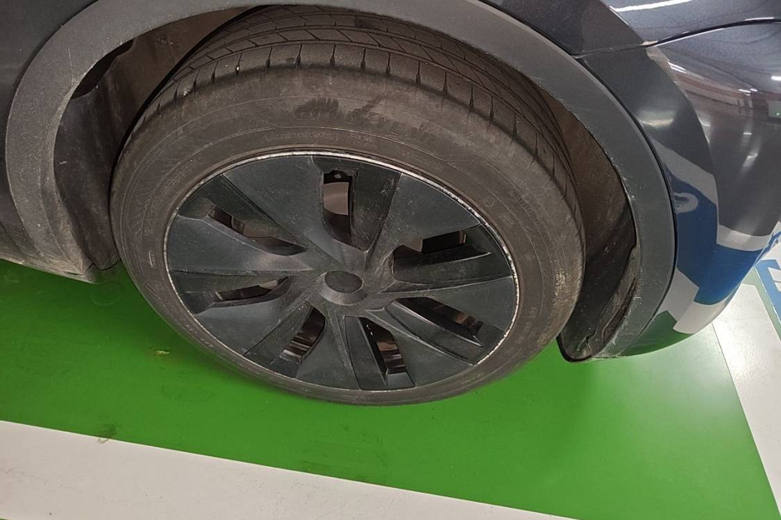 Tesla Model Y 2024 #9 Tesla Model Y 2024 imagen de coche #9