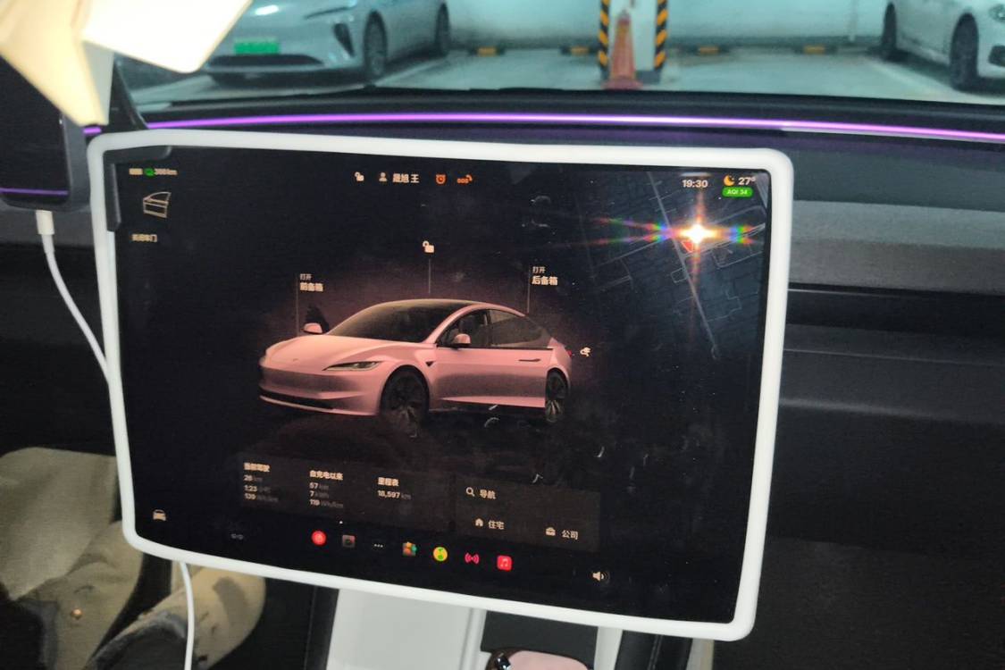 Tesla Model 3 2024 #24 Tesla Model 3 2024 car image #24