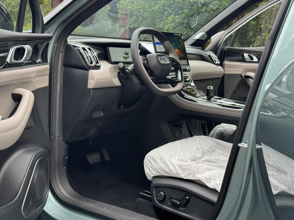 GEELY Boyue L 2026 #11 GEELY Boyue L 2026 car image #11