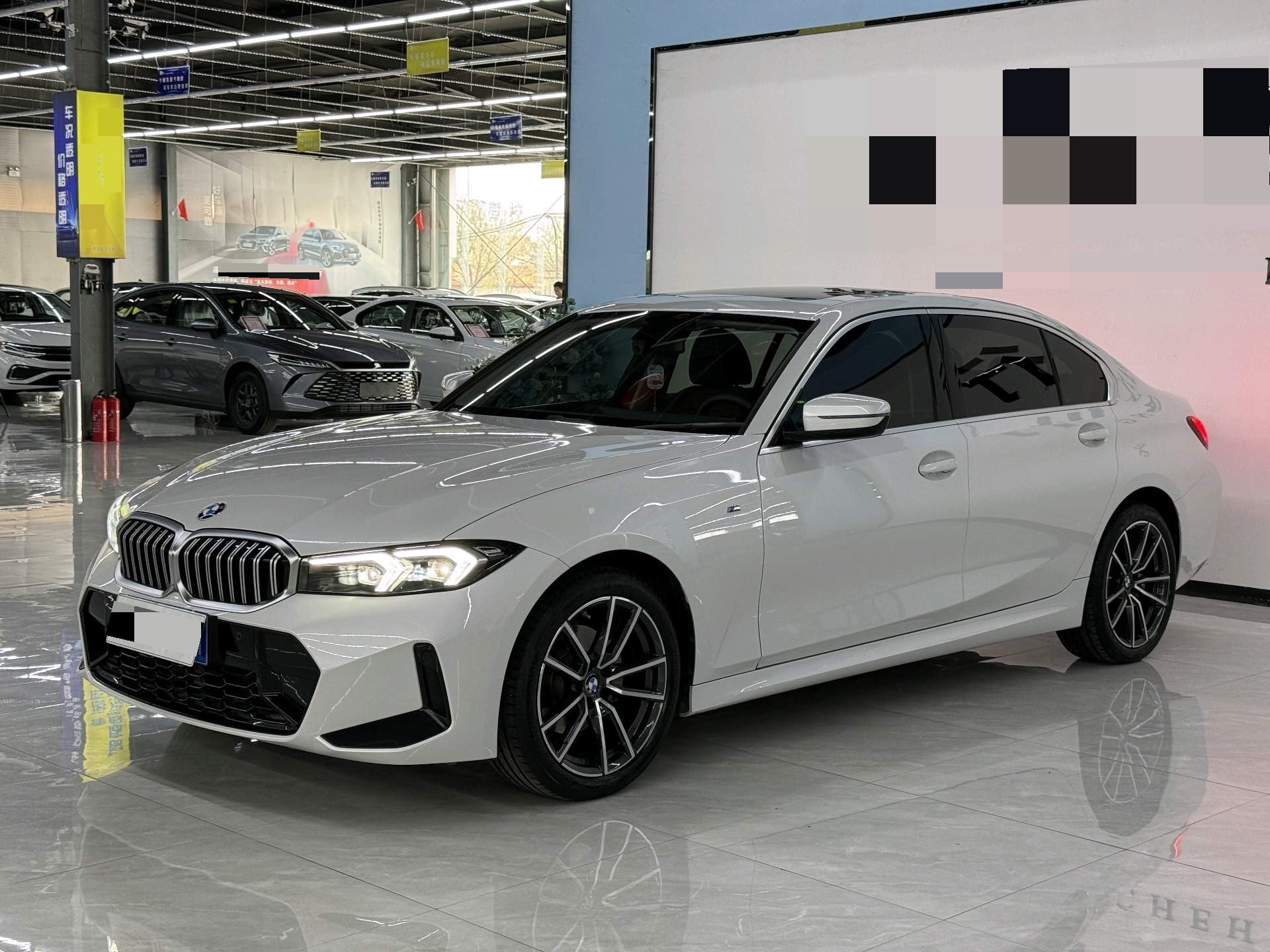 BMW 3 Series 2024 汽车图片 