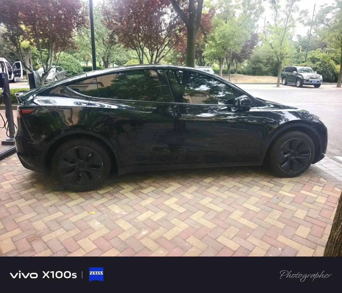 Tesla Model Y 2024 #2 Tesla Model Y 2024 immagine di auto #2