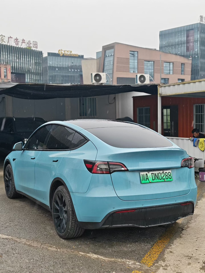Tesla Model Y 2021 #3 Tesla Model Y 2021 car image #3